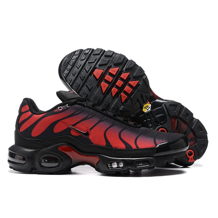AIR MAX PLUS TN ‘BRED REFLECTIVE’
