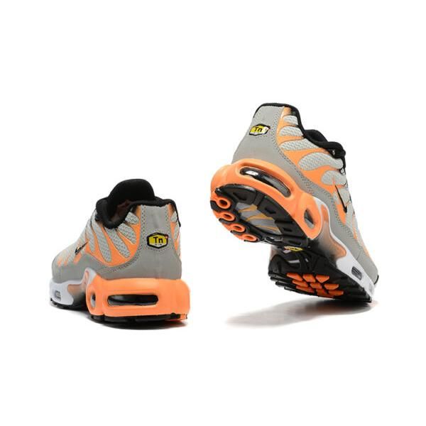 AIR MAX PLUS TN ‘GREY SAFETY ORANGE’