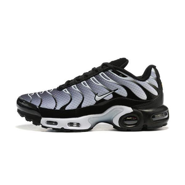 AIR MAX PLUS TN ‘BLACK SILVER WHITE’